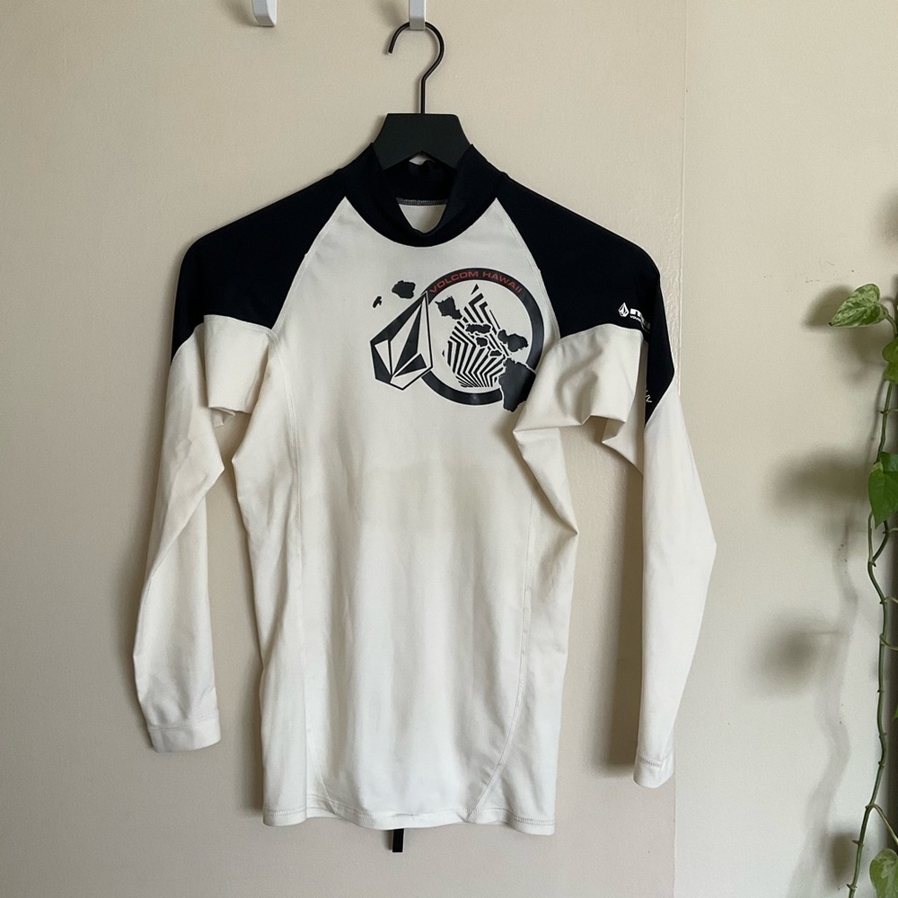 Volcom Hawaii Exclusive Black White Rash Guard Swim Shirt